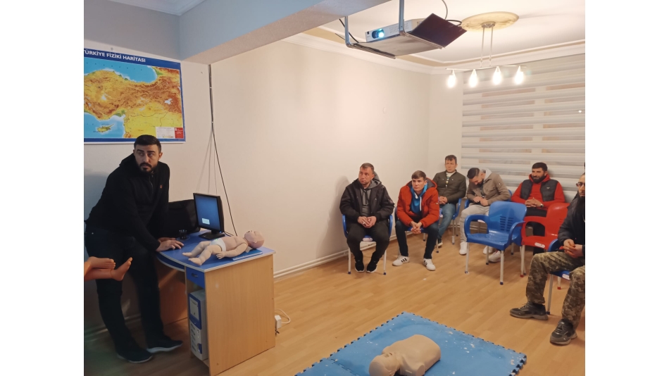 KUDAK İLK YARDIM EĞİTİMLERİ BAŞLADI